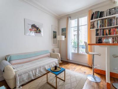 For rent Paris-11eme-arrondissement 2 rooms 27 m2 Paris (75011) photo 0