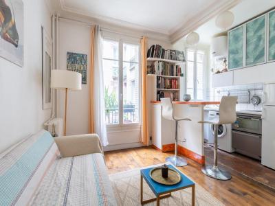 For rent Paris-11eme-arrondissement 2 rooms 27 m2 Paris (75011) photo 1