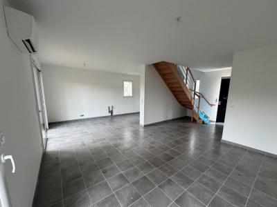 Louer Maison 98 m2 Saint-michel-de-rieufret