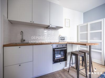 Louer Appartement 19 m2 Paris-20eme-arrondissement