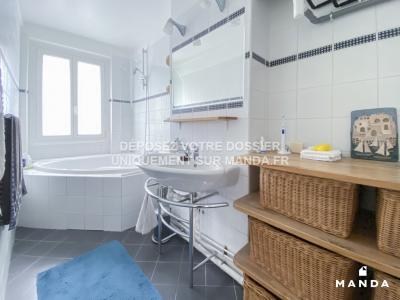 Louer Appartement 76 m2 Paris-11eme-arrondissement