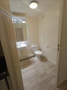 Louer Appartement Issy-les-moulineaux 765 euros