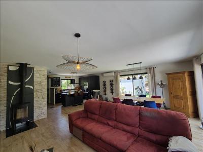 Louer Maison 113 m2 Sainte-lucie-de-porto-vecchio