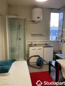 For rent Neuilly-sur-seine 1 room 10 m2 Hauts de Seine (92200) photo 0