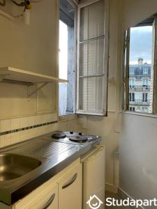 For rent Neuilly-sur-seine 1 room 10 m2 Hauts de Seine (92200) photo 1
