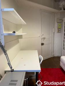 For rent Neuilly-sur-seine 1 room 10 m2 Hauts de Seine (92200) photo 2