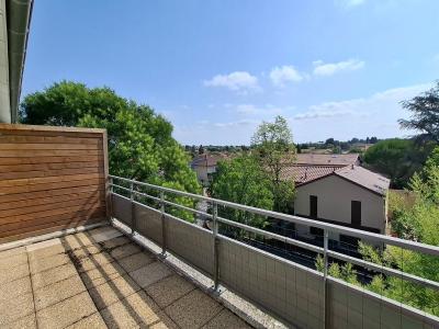 For sale Saint-priest 3 rooms 68 m2 Rhone (69800) photo 3
