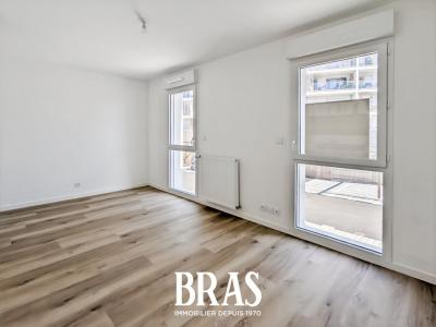For sale Saint-ave 4 rooms 101 m2 Morbihan (56890) photo 4