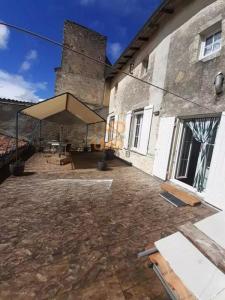 Acheter Maison Saint-jean-d'angely 350000 euros