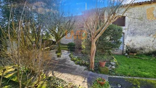 Acheter Maison Saint-jean-d'angely 197000 euros