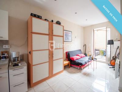 For sale Marseille-8eme-arrondissement 1 room 28 m2 Bouches du Rhone (13008) photo 2