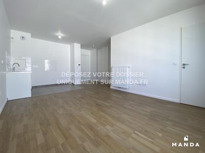 For rent Clamart 2 rooms 46 m2 Hauts de Seine (92140) photo 3