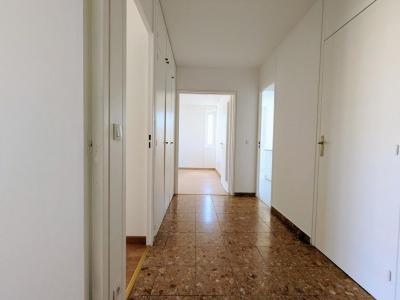 For sale Villeurbanne 3 rooms 60 m2 Rhone (69100) photo 2
