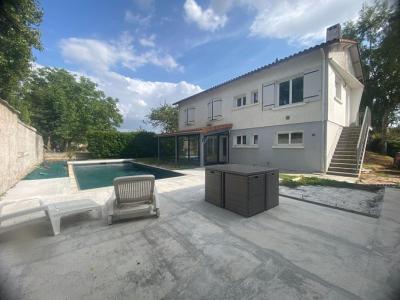 For sale Prahecq 6 rooms 172 m2 Deux sevres (79230) photo 0