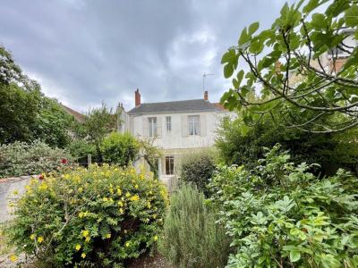 For sale Rochelle 5 rooms 170 m2 Charente maritime (17000) photo 3