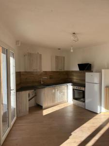 For sale Salernes 4 rooms 89 m2 Var (83690) photo 1