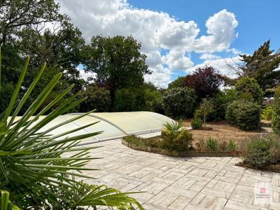For sale Solesmes 8 rooms 213 m2 Sarthe (72300) photo 3