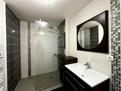 For sale Angers 3 rooms 66 m2 Maine et loire (49000) photo 3