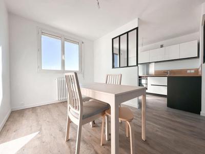 For sale Nantes 4 rooms 62 m2 Loire atlantique (44000) photo 3