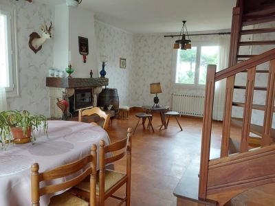 For sale Carhaix-plouguer 5 rooms 92 m2 Finistere (29270) photo 1