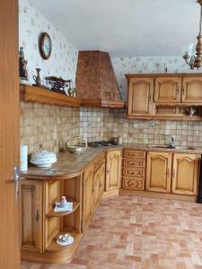 For sale Carhaix-plouguer 5 rooms 92 m2 Finistere (29270) photo 3
