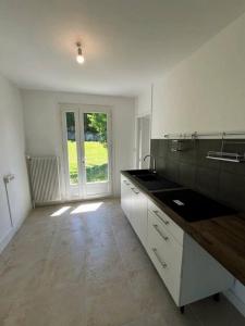 For sale Perigueux 5 rooms 77 m2 Dordogne (24000) photo 1