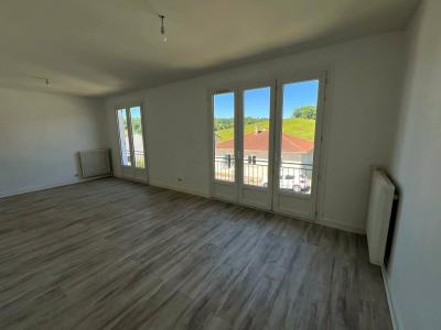 For sale Perigueux 5 rooms 77 m2 Dordogne (24000) photo 2