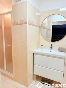 For rent Juan-les-pins 2 rooms 38 m2 Alpes Maritimes (06160) photo 2