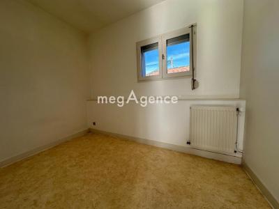 For sale Poitiers 1 room 36 m2 Vienne (86000) photo 2