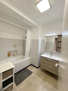 For sale KENNEDY 4 rooms 108 m2 Pyrenees orientales (66000) photo 4