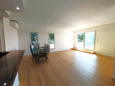 For sale LE CANNET RSIDENTIEL 3 rooms 94 m2 Alpes Maritimes (06110) photo 2