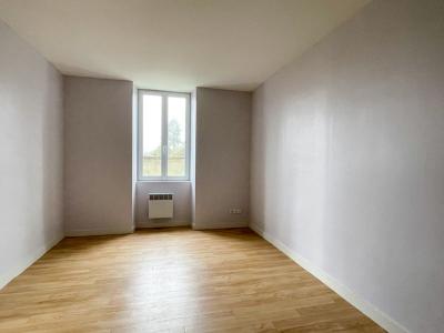 For sale 4 rooms 116 m2 Deux sevres (79190) photo 4