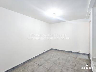 Louer Appartement Paris-18eme-arrondissement Paris