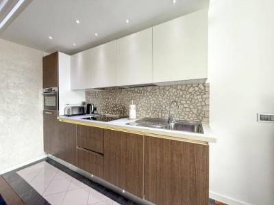 For rent Bordeaux 1 room 45 m2 Gironde (33800) photo 2