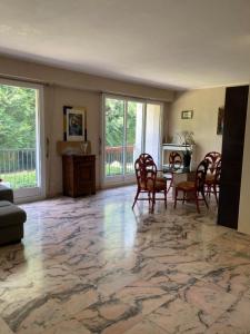 For sale Chantilly 5 rooms 146 m2 Oise (60500) photo 2