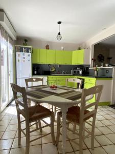 For sale Sable-sur-sarthe 5 rooms 105 m2 Sarthe (72300) photo 3