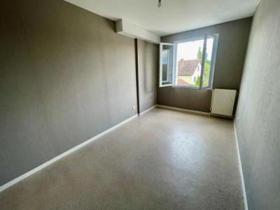 Louer Appartement Neuilly-l'eveque 353 euros