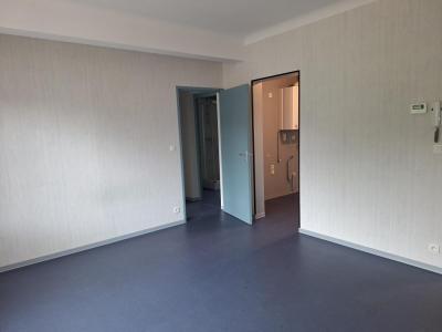 For rent Calmont 2 rooms 40 m2 Aveyron (12450) photo 1