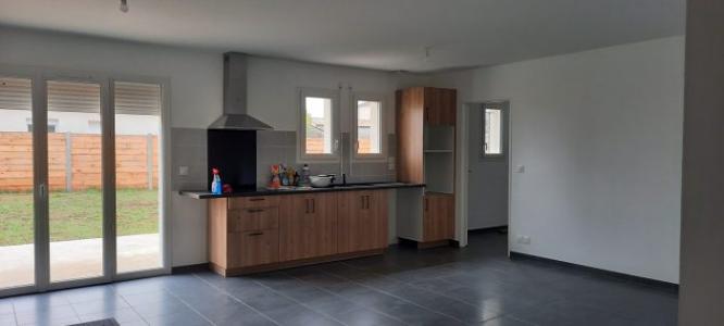 For rent Noaillan 4 rooms 100 m2 Gironde (33730) photo 3
