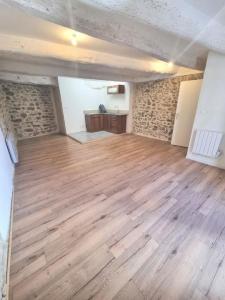 Annonce Location 3 pices Appartement Pourcieux 83