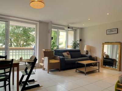 For sale Villeurbanne 3 rooms 62 m2 Rhone (69100) photo 2