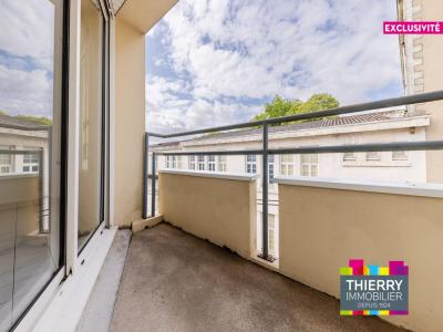 For sale Nantes 3 rooms 62 m2 Loire atlantique (44000) photo 2