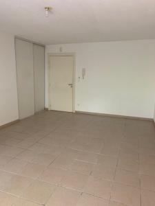 For rent Montauban 2 rooms 42 m2 Tarn et garonne (82000) photo 3