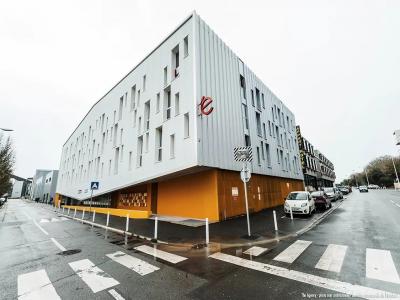 For sale Rochelle 1 room 23 m2 Charente maritime (17000) photo 0