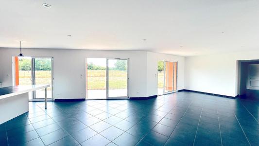 For rent Coutras 5 rooms 166 m2 Gironde (33230) photo 1