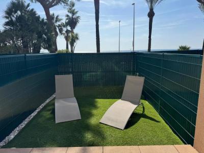 For sale Cannes 2 rooms 28 m2 Alpes Maritimes (06400) photo 2
