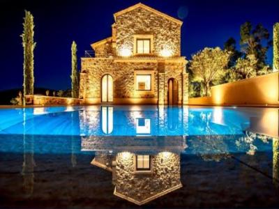 For sale Sainte-maxime 13 rooms 560 m2 Var (83120) photo 2
