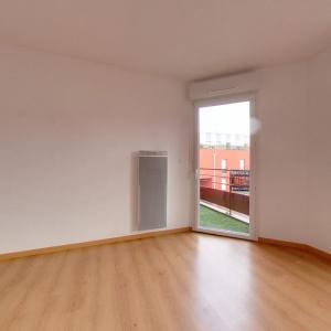For rent Nantes 2 rooms 52 m2 Loire atlantique (44100) photo 1