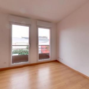 For rent Nantes 2 rooms 52 m2 Loire atlantique (44100) photo 2