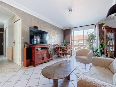 For sale Villeurbanne 4 rooms 94 m2 Rhone (69100) photo 1